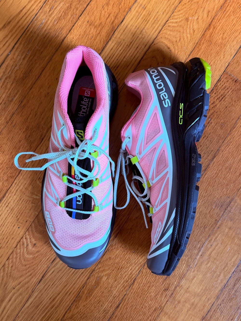 Salomon S-LAB XT-6 in Blooming Dahlia - Picture 3 of 6